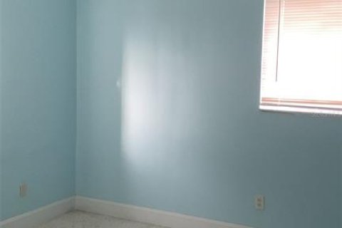 Villa ou maison à louer à Englewood, Floride: 2 chambres, 91.42 m2 № 1831206 - photo 1