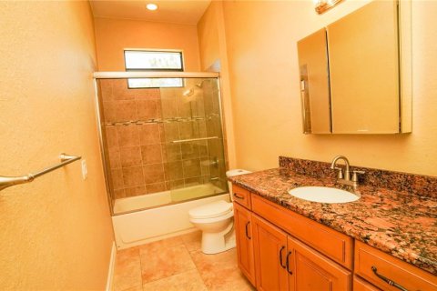House in Bokeelia, Florida 4 bedrooms, 323.39 sq.m. № 1765457 - photo 22