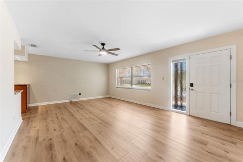 Casa en alquiler en Dunedin, Florida, 2 dormitorios, 149.29 m2 № 1843910 - foto 3