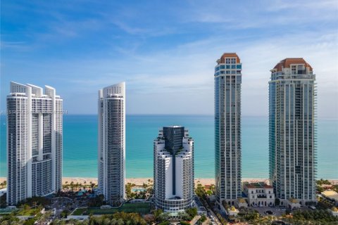 Copropriété à vendre à Sunny Isles Beach, Floride: 1 chambre, 94.85 m2 № 1875264 - photo 2