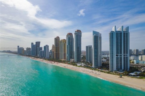 Copropriété à vendre à Sunny Isles Beach, Floride: 1 chambre, 94.85 m2 № 1875264 - photo 24