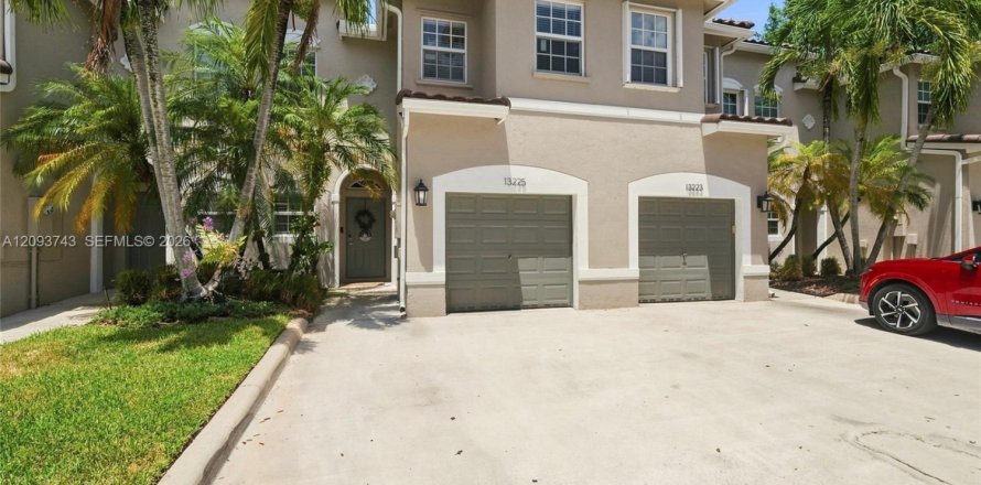 Touwnhouse à Plantation, Floride 3 chambres, 157 m2 № 2392012