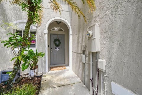Touwnhouse à vendre à Plantation, Floride: 3 chambres, 157 m2 № 2392012 - photo 2