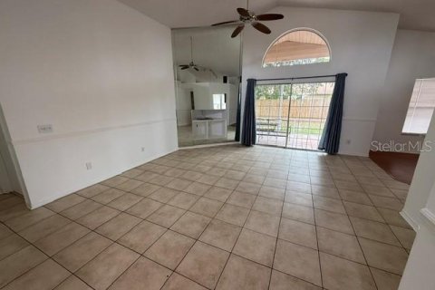 Villa ou maison à louer à Sanford, Floride: 3 chambres, 137.31 m2 № 2405791 - photo 5