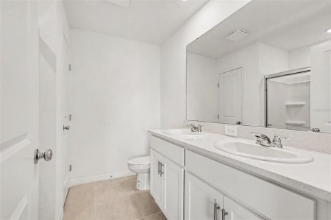 Townhouse in Parrish, Florida 2 bedrooms, 111.95 sq.m. № 2207529 - photo 18