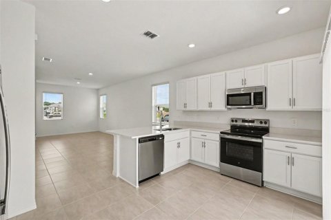 Townhouse in Parrish, Florida 2 bedrooms, 111.95 sq.m. № 2207529 - photo 14