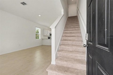 Townhouse in Parrish, Florida 2 bedrooms, 111.95 sq.m. № 2207529 - photo 4