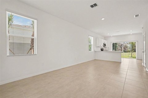 Townhouse in Parrish, Florida 2 bedrooms, 111.95 sq.m. № 2207529 - photo 6