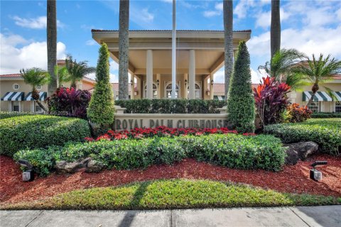 Copropriété à vendre à Homestead, Floride: 2 chambres, 127.28 m2 № 1941716 - photo 24