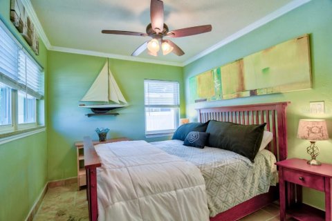 House in Saint Petersburg, Florida 2 bedrooms, 86.21 sq.m. № 1781382 - photo 11