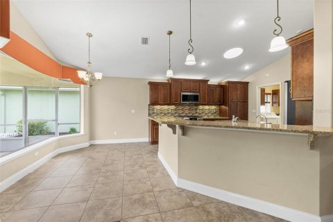 House in Port Orange, Florida 4 bedrooms, 207.08 sq.m. № 1654095 - photo 5