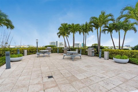 Снять в аренду кондоминиум в Майами, Флорида 2 спальни, 109.07м2, № 1834121 - фото 30