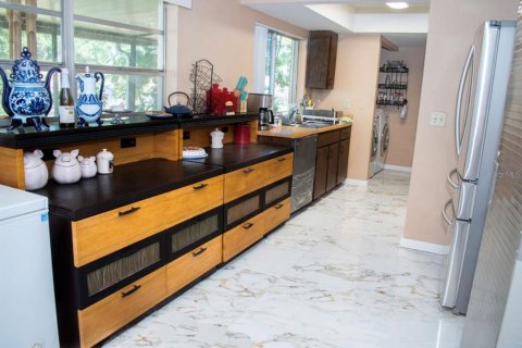 Купить виллу или дом в Лейкленд, Флорида 7 комнат, 132.29м2, № 1778692 - фото 10