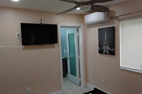 Immobilier commercial à louer à Lauderdale Lakes, Floride: 1 chambre, 111.58 m2 № 2005209 - photo 26