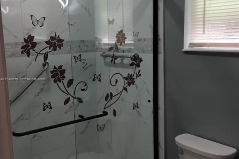 Immobilier commercial à louer à Lauderdale Lakes, Floride: 1 chambre, 111.58 m2 № 2005209 - photo 29