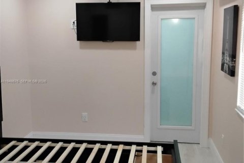 Immobilier commercial à louer à Lauderdale Lakes, Floride: 1 chambre, 111.58 m2 № 2005209 - photo 19