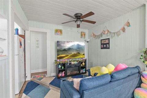 House in Bunnell, Florida 3 bedrooms, 117.06 sq.m. № 1662354 - photo 2