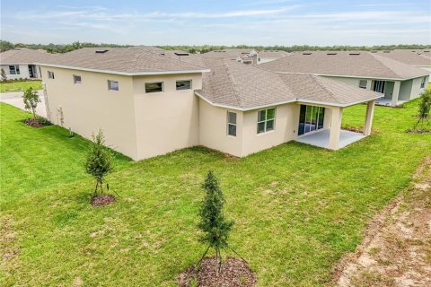 House in Weeki Wachee, Florida 3 bedrooms, 160.72 sq.m. № 1537781 - photo 28