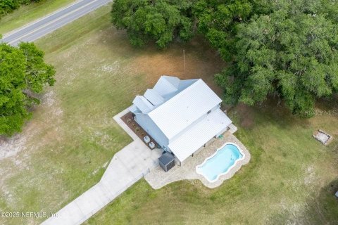 House in Lake Butler, Florida 3 bedrooms, 182.55 sq.m. № 1675323 - photo 7