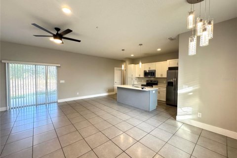 Villa ou maison à vendre à Kissimmee, Floride: 4 chambres, 151.06 m2 № 1893801 - photo 11