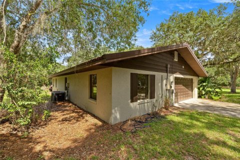 House in Belleview, Florida 3 bedrooms, 132.85 sq.m. № 1898725 - photo 12