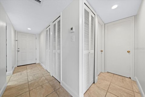 Copropriété à vendre à Cape Canaveral, Floride: 2 chambres, 103.68 m2 № 2101777 - photo 23