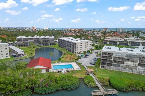 Copropriété à vendre à Cape Canaveral, Floride: 2 chambres, 103.68 m2 № 2101777 - photo 6