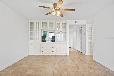 Copropriété à vendre à Cape Canaveral, Floride: 2 chambres, 103.68 m2 № 2101777 - photo 15