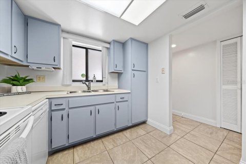 Copropriété à vendre à Cape Canaveral, Floride: 2 chambres, 103.68 m2 № 2101777 - photo 10