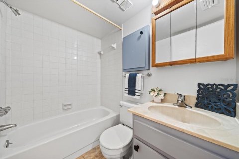 Copropriété à vendre à Cape Canaveral, Floride: 2 chambres, 103.68 m2 № 2101777 - photo 22
