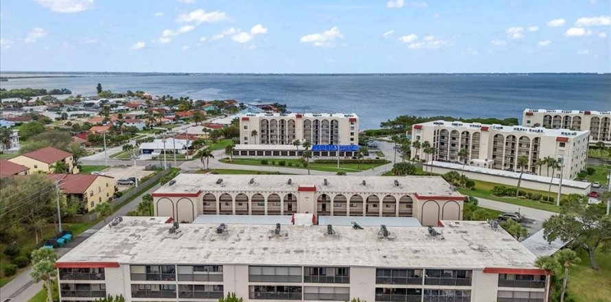 Condo à Cape Canaveral, Floride, 2 chambres № 2101777