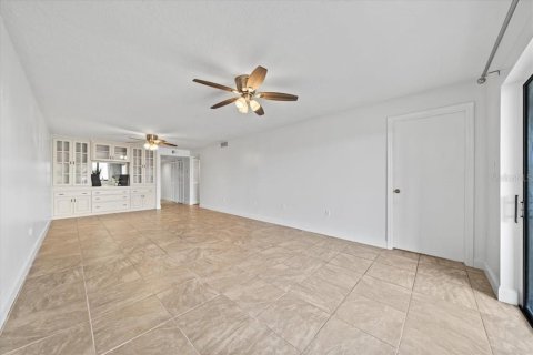 Copropriété à vendre à Cape Canaveral, Floride: 2 chambres, 103.68 m2 № 2101777 - photo 14