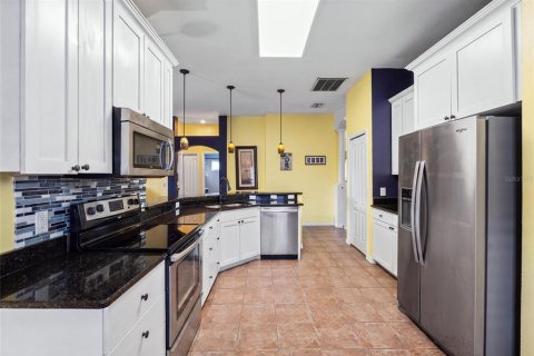 Villa ou maison à vendre à Seffner, Floride: 4 chambres, 172.33 m2 № 2419251 - photo 12
