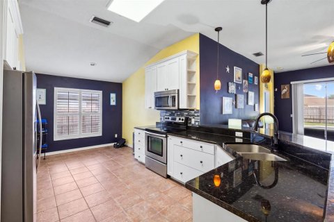Villa ou maison à vendre à Seffner, Floride: 4 chambres, 172.33 m2 № 2419251 - photo 14
