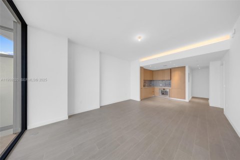 Снять в аренду кондоминиум в Майами-Бич, Флорида 1 спальня, 81.29м2, № 2034699 - фото 16