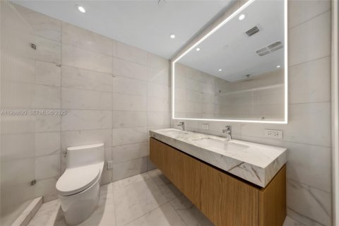 Снять в аренду кондоминиум в Майами-Бич, Флорида 1 спальня, 81.29м2, № 2034699 - фото 18