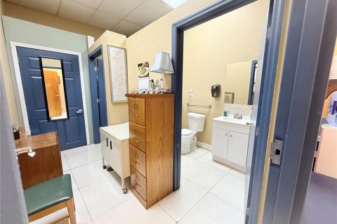 Immobilier commercial à vendre à Apopka, Floride: 148.64 m2 № 2419733 - photo 9