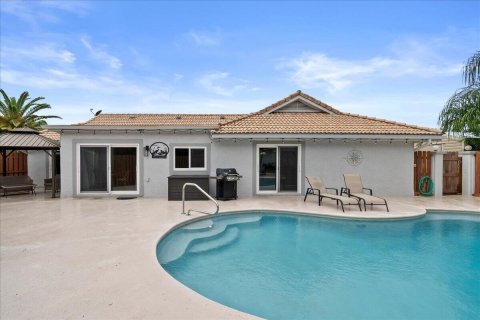 Villa ou maison à vendre à Port St. Lucie, Floride: 3 chambres, 176.51 m2 № 2407910 - photo 21