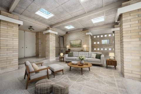 Купить виллу или дом в Гейнсвилл, Флорида 3 комнаты, 331.66м2, № 2096541 - фото 2