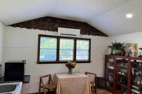 House in Gainesville, Florida 1 bedroom, 41.62 sq.m. № 1660134 - photo 18