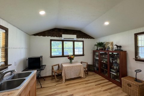 House in Gainesville, Florida 1 bedroom, 41.62 sq.m. № 1660134 - photo 16