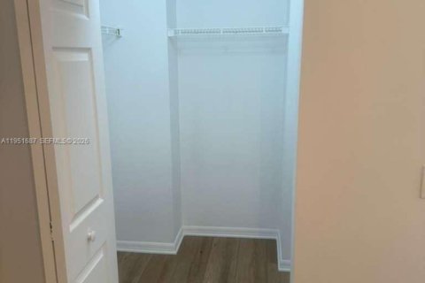 Copropriété à louer à West Palm Beach, Floride: 3 chambres, 120.77 m2 № 2006263 - photo 11