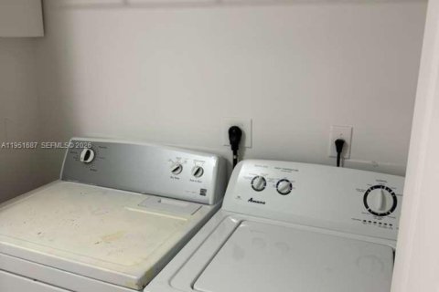 Copropriété à louer à West Palm Beach, Floride: 3 chambres, 120.77 m2 № 2006263 - photo 18