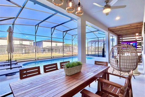 Villa ou maison à vendre à Orlando, Floride: 8 chambres, 303.42 m2 № 2150763 - photo 3