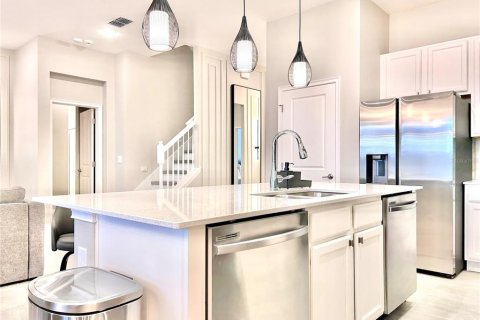 Villa ou maison à vendre à Orlando, Floride: 8 chambres, 303.42 m2 № 2150763 - photo 12