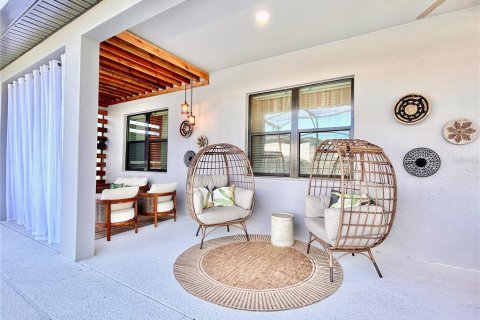 Villa ou maison à vendre à Orlando, Floride: 8 chambres, 303.42 m2 № 2150763 - photo 4