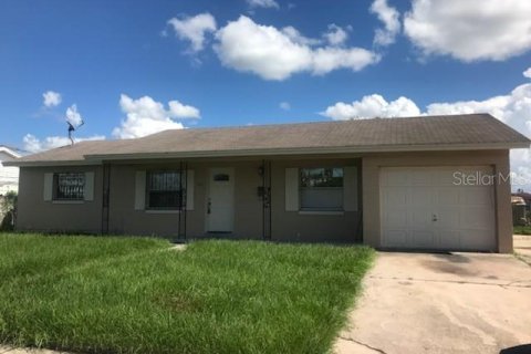 Villa ou maison à Orlando, Floride 3 chambres, 97.55 m2 № 2429430