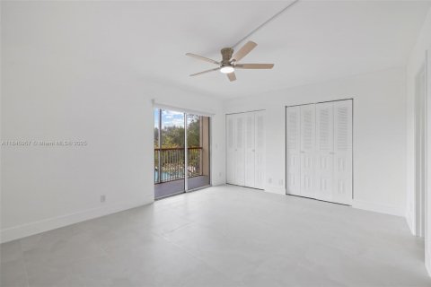 Condo in Pembroke Pines, Florida, 1 bedroom  № 1842821 - photo 14