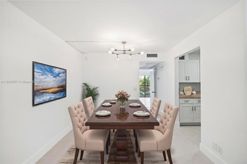 Condo in Pembroke Pines, Florida, 1 bedroom  № 1842821 - photo 9