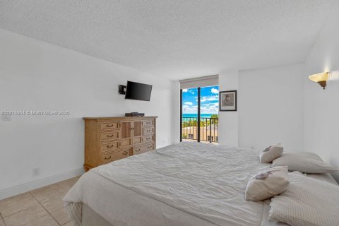 Copropriété à vendre à Miami Beach, Floride: 1 chambre, 88.81 m2 № 2015712 - photo 11